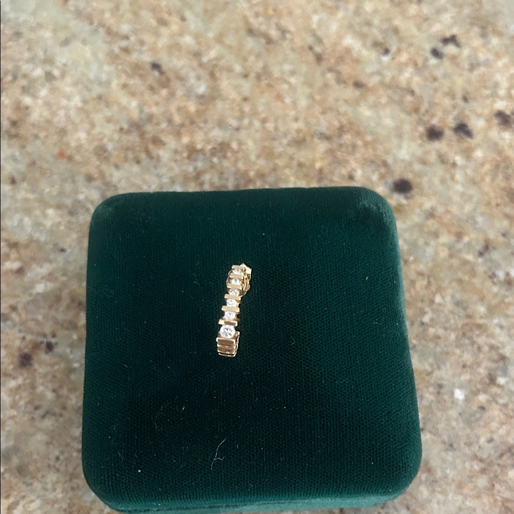Elegant Gold and Silver Women's Ring